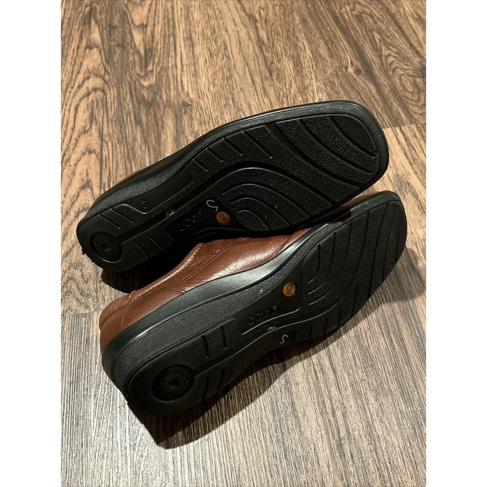 Ecco Wedge Loafers Women's EU Size 40 Brown Leather Three Strap Slip Ons